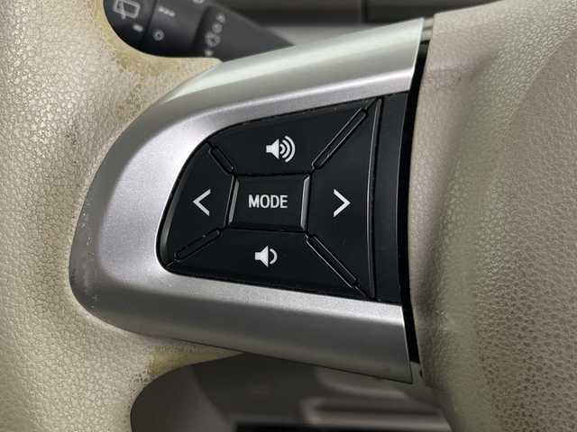 ダイハツ タント X SAⅡ 埼玉県 2015(平27)年 9.8万km コットンアイボリー ルーフキャリア　/純正ナビ　/バックカメラ　/前ドライブレコーダー　/ＥＴＣ　/衝突軽減ブレーキ　/レーンキープアシスト　/横滑り防止措置　/プッシュスタート　/スマートキー　/ドアバイザー　/片側パワースライドドア