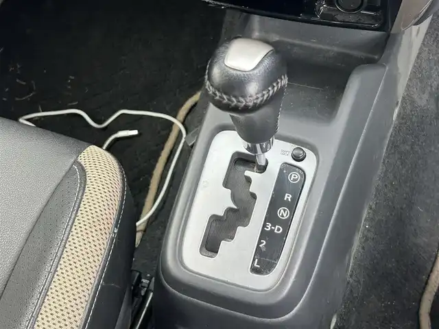 スズキ ジムニー ランドベンチャー 静岡県 2016(平28)年 4.2万km クールカーキPM ケンウッドナビ/Bluetooth/SD/CD/DVD/USB/シートヒーターD席/ETC/ワンセグ/ドライブレコーダー/４WD/フロントフォグランプ/ドアバイザー/背面タイヤハードカバー/ウインカーミラー