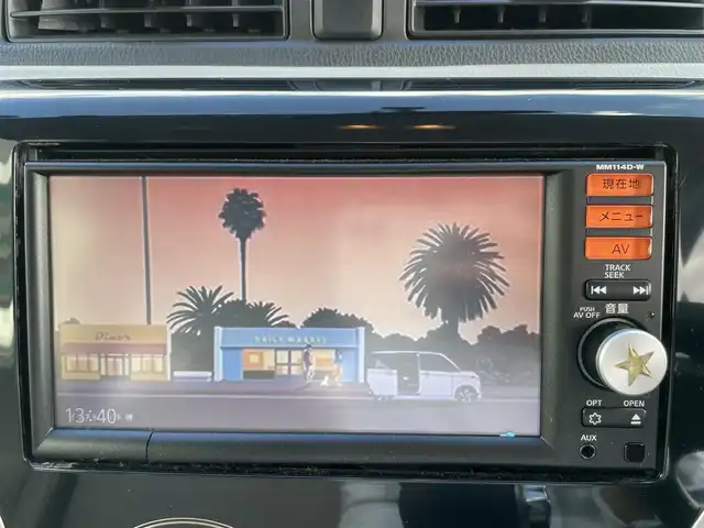 日産 デイズ X 神奈川県 2014(平26)年 3.3万km シルバー 純正ナビMMM114D-W/ワンセグTV/アラウンドビューモニター/スマートキー/プッシュスタート/LEDヘッドライト/電格ミラー/純正ホイールキャップ/カラーコードA31