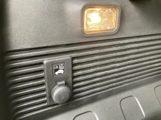 スズキ ジムニー ノマド FC 静岡県 2025(令7)年 0.1千km ベージュⅡ スズキセーフティサポート/LEDオートヘッドランプ/レーダークルーズコントロール/リアクリアランスソナー/オートハイビーム/ヘッドライトウォッシャー/ヒーテッドドアミラー/革巻きステアリング/スマートキー＆プッシュスタート/アイドリングストップ/ワンオーナー/4WD/シートヒーター(前席)/純正15インチアルミホイール/カラーコード：E5JC17