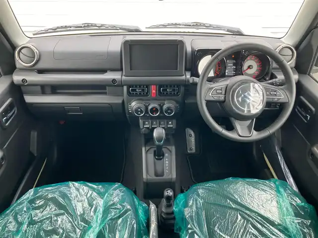 スズキ ジムニー ノマド FC 静岡県 2025(令7)年 0.1千km ベージュⅡ スズキセーフティサポート/LEDオートヘッドランプ/レーダークルーズコントロール/リアクリアランスソナー/オートハイビーム/ヘッドライトウォッシャー/ヒーテッドドアミラー/革巻きステアリング/スマートキー＆プッシュスタート/アイドリングストップ/ワンオーナー/4WD/シートヒーター(前席)/純正15インチアルミホイール/カラーコード：E5JC17