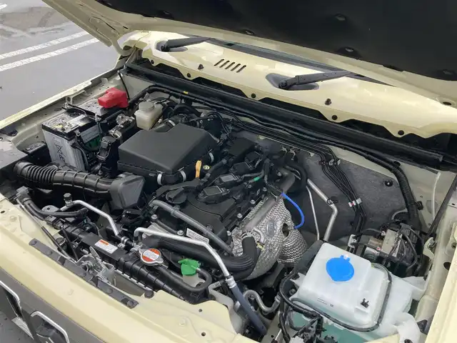 スズキ ジムニー ノマド FC 静岡県 2025(令7)年 0.1千km ベージュⅡ スズキセーフティサポート/LEDオートヘッドランプ/レーダークルーズコントロール/リアクリアランスソナー/オートハイビーム/ヘッドライトウォッシャー/ヒーテッドドアミラー/革巻きステアリング/スマートキー＆プッシュスタート/アイドリングストップ/ワンオーナー/4WD/シートヒーター(前席)/純正15インチアルミホイール/カラーコード：E5JC17