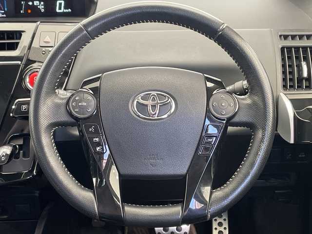 トヨタ プリウス α S ツーリングセレクション G’s 栃木県 2016(平28)年 7.2万km ホワイトパールクリスタルシャイン 禁煙車/ハーフレザーシート/オートライト/LEDヘッドライト/ステアリングスイッチ/革巻きステアリング/プッシュスタート/スマートキー/ウィンカーミラー/電動格納ミラー/社外フロアマット/純正18インチアルミホイール