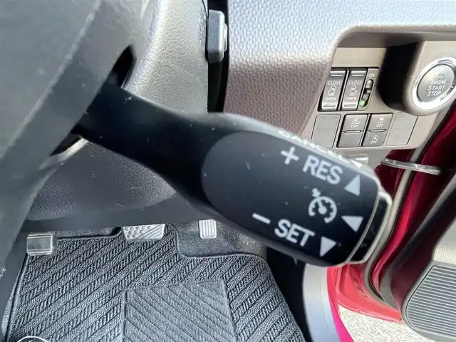 トヨタ ルーミー G S 愛知県 2017(平29)年 6.4万km マゼンタベリーマイカM (株)IDOMが運営する【じしゃロン豊川店】の自社ローン専用車両になります。こちらは現金またはオートローンご利用時の価格です。自社ローンご希望の方は別途その旨お申付け下さい/純正ナビ（地図SDあり）/Bluetooth　CD　DVD/フルセグ　TV/バックモニター/衝突被害軽減システム/衝突被害軽減ブレーキ/車線逸脱警報/車線逸脱抑制機能/標識認識機能/ふらつき警報/先行車発進お知らせ機能/コーナーセンサー/横滑り防止機能/クルーズコントロール/オートライト/ヘッドライトLED/両側パワースライドドアー/オートエアコン/エンジンプッシュボタン/ETC/スマートキー×2/保証書