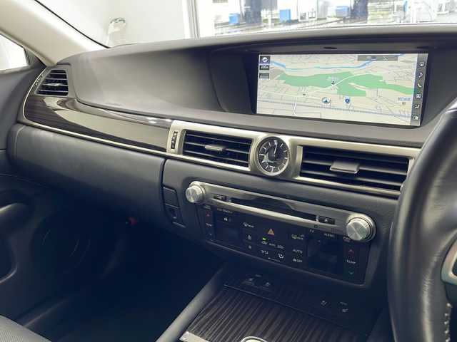 レクサス ＧＳ 450h Iパッケージ 栃木県 2019(平31)年 1.9万km ソニッククォーツ 純正ナビ/（CD/DVD/フルセグTV/BT/AUX/USB)/バックカメラ/レクサスセーフティシステムプラス/・プリクラッシュセーフティシステム/・レーンキーピングアシスト/・オートマチックハイビーム/・レーダークルーズコントロール/前後コーナーセンサー/ETC2.0 /ドライブレコーダー/パワーシート/シートヒーター/シートエアコン/メモリーシート/オートライト/シートヒーター/シートエアコン/メモリーシート/オートライト/LEDヘッドライト/横滑り防止装置/フォグランプ/プッシュスタート/純正アルミホイール/純正フロアマット