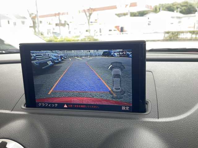 アウディ Ａ３ スポーツバック 1．4 TFSI 兵庫県 2015(平27)年 3.3万km 赤 ワンオーナー/ターボ/OP/コンビニエンスパッケージ/パーキングシステム（フロント/リア）/リアビューカメラ/アドバンスキーシステム/LEDライトパッケージ/LEDヘッドランプ/前席バニティミラー証明/読書灯（F/R）/エントランスランプ/フットランプ/インサイドドアハンドル照明/ドアリフレクター/カップホルダー照明/ラゲッジルームランプ/フロントフォグランプ無/レザーパッケージ/ミラノレザー（ブラック）/前席シートヒーター/パワーシート/MMIナビゲーションパッケージ/SSDナビ/タッチパッド/フルセグTV/CD/DVD/SDカードスロット/アウディコネクト/ステアリングスイッチ/パドルシフト/7インチディスプレイ/アダプティブクルーズコントロール/-/-/ETC2.0/純正フロアマット/取扱説明書・保証書・スペアキー