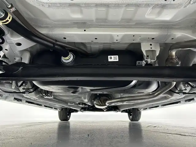 スズキ スペーシア カスタム HYBRID XS 佐賀県 2025(令7)年 0.1万km未満 ピュアホワイトP 衝突被害軽減システム/レーダークルーズコントロール/車線逸脱抑制機能/ロードサインアシスト/先行車発進お知らせ機能/オートライト/オートマチックハイビーム/ヘッドアップディスプレイ/ステアリングヒーター/両側パワースライドドア/運転席・助手席シートヒーター/LED ヘッドライト/LEDフォグライト/電子パーキング/ブレーキホールド/ハーフレザーシート/後席サンシェード/シートバックテーブル/ステアリングヒーター/ISOFIX対応シート/ステアリングスイッチ