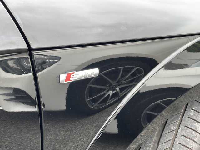 アウディ ＴＴクーペ 1．8TFSI 1st E 東京都 2016(平28)年 5.7万km ミトスブラックメタリック 新車時保証書 整備記録簿/取扱説明書 /アシスタンスP/クルーズコントロール/純正ナビ/フルセグTV/SD/CD/DVD/BT/USB/AUX/バックカメラ ETC【DSRC】/Fドライブレコーダー/LEDライト/オートライト/スマートキー×2/パドルシフト付革巻きハンドル/コーナーセンサー/純正18インチアルミ