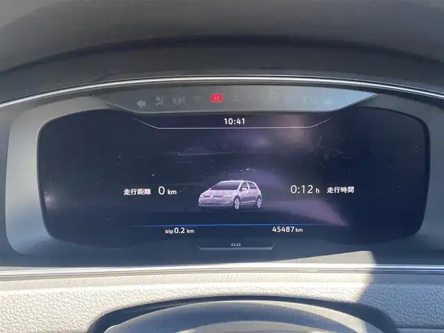 フォルクスワーゲン ゴルフ TSI コンフォートL テックED 福岡県 2019(平31)年 4.6万km ホワイトシルバーメタリック 特別仕様車” ＴＳＩコンフォートライン テックエディション”/-デジタルメータークラスター/-Volkswagen純正ナビゲーションシステム/CD/DVD/フルセグTV/BT/USB/SD//Apple Car Play/Android Auto/Mirror Link/・バックカメラ/・ACC/・Front Assist/・Lane Assist/・スマートキー/・LED AUTOヘッドライト/・パドルシフト/・シートリフター/・電動パーキング/・Auto Hold/・ドライブレコーダー /・ETC2.0/・純正17インチAW/・保証書/・スペアキー