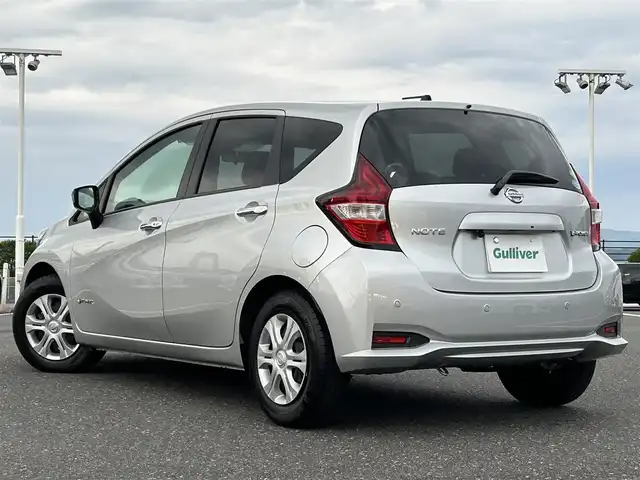 日産 ノート e－パワー X Bアロー 島根県 2020(令2)年 2万km ブリリアントシルバー 登録時走行距離19913km/社外ナビ(CN-301B)/BT/AM/FM/衝突被害軽減システム/車線逸脱警報/横滑り防止装置/ETC/アイドリングストップ/オートライト/電動格納ミラー/プッシュスタート/スマートキー/フロアマット/禁煙車