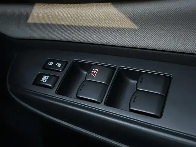 日産 ノート e－パワー X Bアロー 島根県 2020(令2)年 2万km ブリリアントシルバー 登録時走行距離19913km/社外ナビ(CN-301B)/BT/AM/FM/衝突被害軽減システム/車線逸脱警報/横滑り防止装置/ETC/アイドリングストップ/オートライト/電動格納ミラー/プッシュスタート/スマートキー/フロアマット/禁煙車