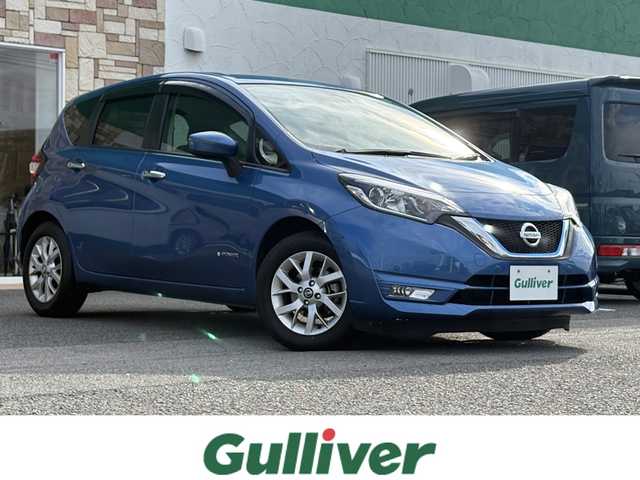 日産 ノート e－パワー X 徳島県 2018(平30)年 7.6万km シャイニングブルー 社外7型SDナビ　AVIC-RZ501/（DISC/SD/フルセグ/BT/USB/iPod/ラジオ）/バックカメラ/純正15インチアルミホイール/コーナーセンサー/ETC/ドライブレコーダー/純正フロアマット/ドアバイザー/フォグライト/オートライト/盗難防止装置