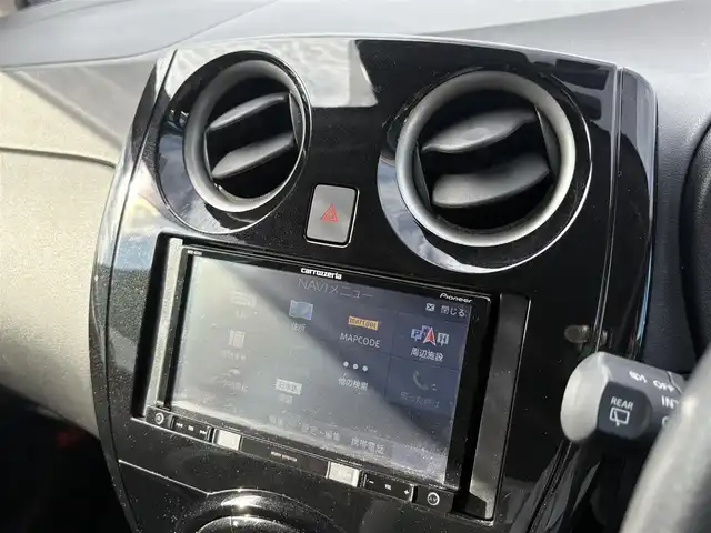日産 ノート e－パワー X 徳島県 2018(平30)年 7.6万km シャイニングブルー 社外7型SDナビ　AVIC-RZ501/（DISC/SD/フルセグ/BT/USB/iPod/ラジオ）/バックカメラ/純正15インチアルミホイール/コーナーセンサー/ETC/ドライブレコーダー/純正フロアマット/ドアバイザー/フォグライト/オートライト/盗難防止装置
