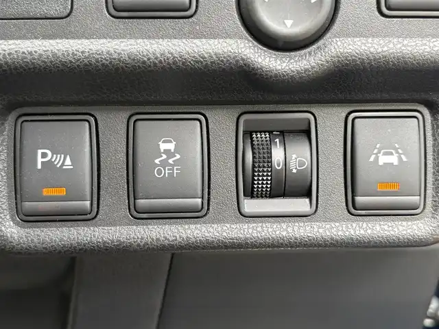 日産 ノート e－パワー X 徳島県 2018(平30)年 7.6万km シャイニングブルー 社外7型SDナビ　AVIC-RZ501/（DISC/SD/フルセグ/BT/USB/iPod/ラジオ）/バックカメラ/純正15インチアルミホイール/コーナーセンサー/ETC/ドライブレコーダー/純正フロアマット/ドアバイザー/フォグライト/オートライト/盗難防止装置