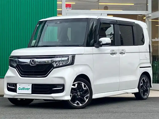 ホンダ Ｎ ＢＯＸ カスタム G L ターボ ホンダセンシング 静岡県 2020(令2)年 4.8万km プラチナホワイトパール SDナビ（CD/DVD/BT/フルセグ）/KENWOOD製MDV-M906HDL/バックカメラ/ホンダセンシング/ドライブレコーダー/D席N席シートヒーター/両側パワースライドドア/コーナーセンサー/レーンキープアシスト/オートライト/オートマチックハイビーム/LEDヘッドライト/W+サイドエアバッグ/カーテンエアバッグ/衝突軽減システム/エンジンスタートボタン/パワーステアリング/パワーウィンドウ/アイドリングストップ/オートエアコン/プラズマクラスター技術搭載フルオート/エアコンディショナー/USB入力端子/フロアマット/ハーフレザーシート/ベンチシート/オートリトラミラー/レルクリーンプラスシート