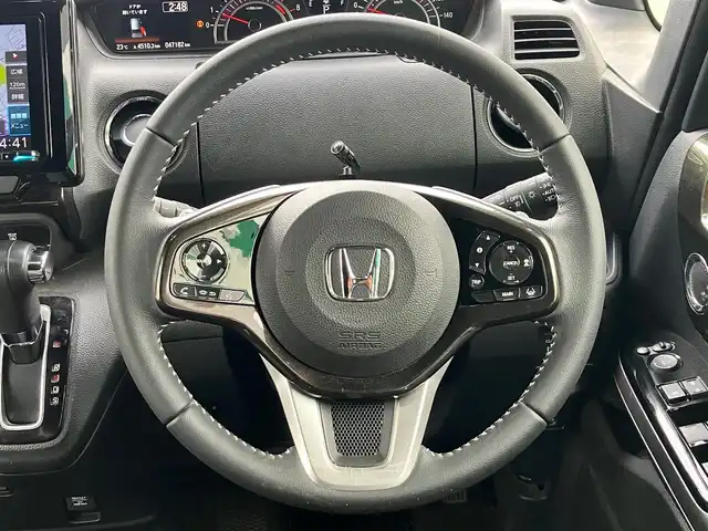 ホンダ Ｎ ＢＯＸ カスタム G L ターボ ホンダセンシング 静岡県 2020(令2)年 4.8万km プラチナホワイトパール SDナビ（CD/DVD/BT/フルセグ）/KENWOOD製MDV-M906HDL/バックカメラ/ホンダセンシング/ドライブレコーダー/D席N席シートヒーター/両側パワースライドドア/コーナーセンサー/レーンキープアシスト/オートライト/オートマチックハイビーム/LEDヘッドライト/W+サイドエアバッグ/カーテンエアバッグ/衝突軽減システム/エンジンスタートボタン/パワーステアリング/パワーウィンドウ/アイドリングストップ/オートエアコン/プラズマクラスター技術搭載フルオート/エアコンディショナー/USB入力端子/フロアマット/ハーフレザーシート/ベンチシート/オートリトラミラー/レルクリーンプラスシート