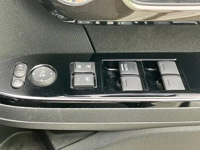 ホンダ Ｎ ＢＯＸ カスタム G L ターボ ホンダセンシング 静岡県 2020(令2)年 4.8万km プラチナホワイトパール SDナビ（CD/DVD/BT/フルセグ）/KENWOOD製MDV-M906HDL/バックカメラ/ホンダセンシング/ドライブレコーダー/D席N席シートヒーター/両側パワースライドドア/コーナーセンサー/レーンキープアシスト/オートライト/オートマチックハイビーム/LEDヘッドライト/W+サイドエアバッグ/カーテンエアバッグ/衝突軽減システム/エンジンスタートボタン/パワーステアリング/パワーウィンドウ/アイドリングストップ/オートエアコン/プラズマクラスター技術搭載フルオート/エアコンディショナー/USB入力端子/フロアマット/ハーフレザーシート/ベンチシート/オートリトラミラー/レルクリーンプラスシート