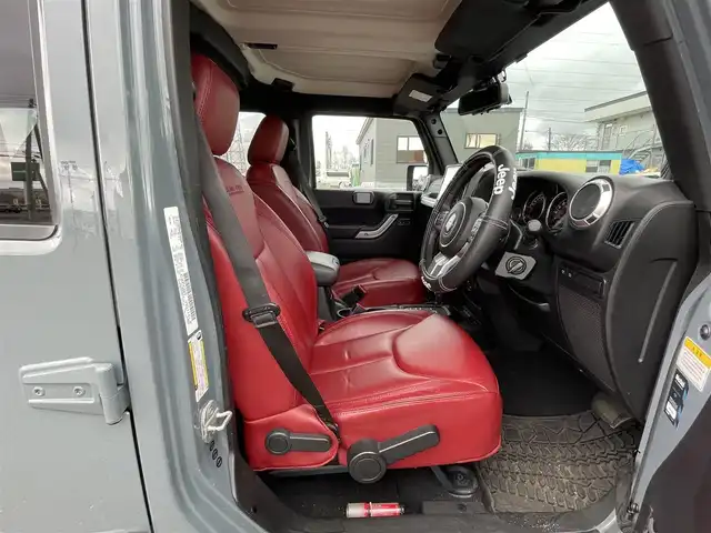 クライスラー・ジープ ジープ ラングラー アンリミテッド ルビコン10th 道央・札幌 2013(平25)年 10.3万km アンヴィル ４WD/社外メモリーナビ/CD/DVD/BT/フルセグ/横滑り防止装置/クルーズコントロール/ダウンヒルアシストコントロール/バック/サイド/フロントカメラ/ETC/ドライブレコーダー/自動防眩ミラー/AXLELOCK/SWAYBAR/前席シートヒーター/レザーシート/革巻きステアリング/ステアリングリモコン/ハンドルカバー/MTモード付AT/リモコンキー/ハロゲンヘッドライト/オートライト/フォグランプ/ヒーテッドドアミラー/純正ラバーフロアマット/純正AW付夏タイヤ積込（1本）/285/70/R17/2011年/山10mm