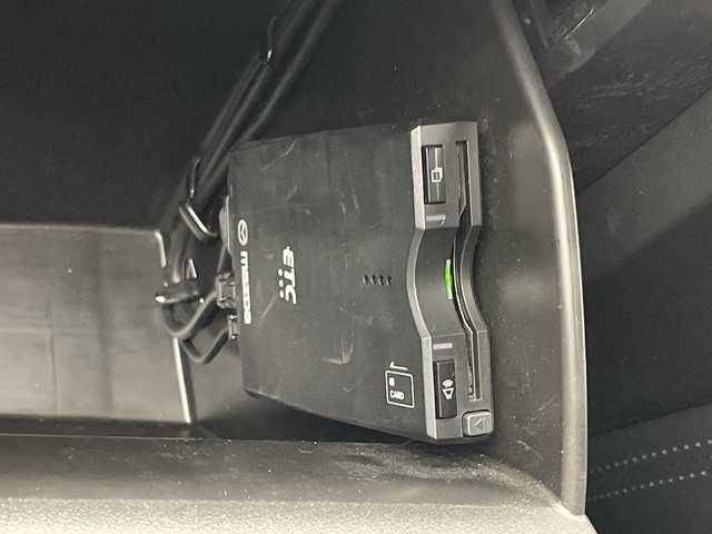 マツダ ＣＸ－８ XD スマートエディション 千葉県 2020(令2)年 5.7万km スノーフレイクホワイトパールマイカ i-ACTIVSENSE/アドバンストスマートシティブレーキサポート/AT誤発進抑制制御/レーンキープアシストシステム/アダプティブLEDヘッドライト/ブラインドスポットモニタリング/リアクロストラフィックアラート/ドライバーアテンションアラート/マツダレーダークルーズコントロール/360°ビューモニター＋フロントパーキングセンサー/交通標識認識システム/純正ナビ/　　CD/DVD/Bluetooth/AM/FM/フルセグ/ETC/前後ドライブレコーダー/パワーバックドア/純正17インチAW/純正フロアマット/オートライト/LEDライト/ヘッドアップディスプレイ/パドルシフト/ステアリングスイッチ/電子パーキング/オートブレーキホールド/プッシュスタート/スマートキー