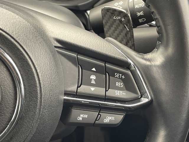 マツダ ＣＸ－８ XD スマートエディション 千葉県 2020(令2)年 5.7万km スノーフレイクホワイトパールマイカ i-ACTIVSENSE/アドバンストスマートシティブレーキサポート/AT誤発進抑制制御/レーンキープアシストシステム/アダプティブLEDヘッドライト/ブラインドスポットモニタリング/リアクロストラフィックアラート/ドライバーアテンションアラート/マツダレーダークルーズコントロール/360°ビューモニター＋フロントパーキングセンサー/交通標識認識システム/純正ナビ/　　CD/DVD/Bluetooth/AM/FM/フルセグ/ETC/前後ドライブレコーダー/パワーバックドア/純正17インチAW/純正フロアマット/オートライト/LEDライト/ヘッドアップディスプレイ/パドルシフト/ステアリングスイッチ/電子パーキング/オートブレーキホールド/プッシュスタート/スマートキー