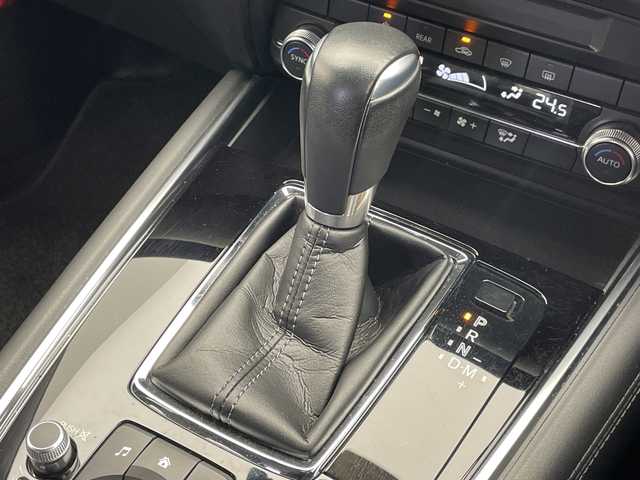 マツダ ＣＸ－８ XD スマートエディション 千葉県 2020(令2)年 5.7万km スノーフレイクホワイトパールマイカ i-ACTIVSENSE/アドバンストスマートシティブレーキサポート/AT誤発進抑制制御/レーンキープアシストシステム/アダプティブLEDヘッドライト/ブラインドスポットモニタリング/リアクロストラフィックアラート/ドライバーアテンションアラート/マツダレーダークルーズコントロール/360°ビューモニター＋フロントパーキングセンサー/交通標識認識システム/純正ナビ/　　CD/DVD/Bluetooth/AM/FM/フルセグ/ETC/前後ドライブレコーダー/パワーバックドア/純正17インチAW/純正フロアマット/オートライト/LEDライト/ヘッドアップディスプレイ/パドルシフト/ステアリングスイッチ/電子パーキング/オートブレーキホールド/プッシュスタート/スマートキー