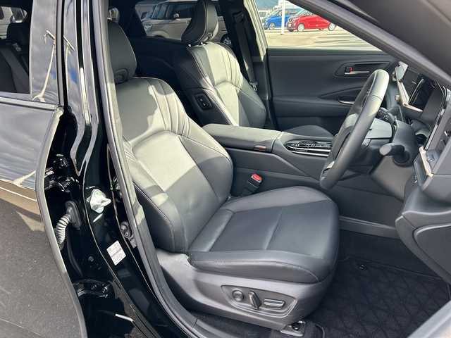 トヨタ クラウン スポーツ Z 佐賀県 2024(令6)年 0.7万km ブラック 4WD/ワンオーナー/パノラマルーフ/モデリスタエアロ(F/S/R)/黒レザーシート/純正12.3インチナビ/(フルセグ/Bluetooth/AppleCarPlay/AM/FM)/全方位カメラ/デジタルインナーミラー/ビルトインETC2.0/前後ドライブレコーダー/レーダークルーズコントロール/クリアランスソナー/プリクラッシュセーフティ/横滑り防止装置/レーンディパーチャーアラート/D/N席シートヒーター・エアーシート/D席メモリーシート/ステアリングヒーター/オートマチックハイビーム/パワーバックドア/純正21インチAW/純正フロアマット/スペアキー