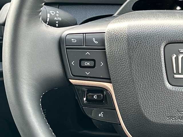 トヨタ クラウン スポーツ Z 佐賀県 2024(令6)年 0.7万km ブラック 4WD/ワンオーナー/パノラマルーフ/モデリスタエアロ(F/S/R)/黒レザーシート/純正12.3インチナビ/(フルセグ/Bluetooth/AppleCarPlay/AM/FM)/全方位カメラ/デジタルインナーミラー/ビルトインETC2.0/前後ドライブレコーダー/レーダークルーズコントロール/クリアランスソナー/プリクラッシュセーフティ/横滑り防止装置/レーンディパーチャーアラート/D/N席シートヒーター・エアーシート/D席メモリーシート/ステアリングヒーター/オートマチックハイビーム/パワーバックドア/純正21インチAW/純正フロアマット/スペアキー