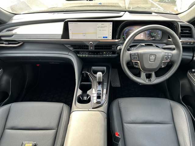 トヨタ クラウン スポーツ Z 佐賀県 2024(令6)年 0.7万km ブラック 4WD/ワンオーナー/パノラマルーフ/モデリスタエアロ(F/S/R)/黒レザーシート/純正12.3インチナビ/(フルセグ/Bluetooth/AppleCarPlay/AM/FM)/全方位カメラ/デジタルインナーミラー/ビルトインETC2.0/前後ドライブレコーダー/レーダークルーズコントロール/クリアランスソナー/プリクラッシュセーフティ/横滑り防止装置/レーンディパーチャーアラート/D/N席シートヒーター・エアーシート/D席メモリーシート/ステアリングヒーター/オートマチックハイビーム/パワーバックドア/純正21インチAW/純正フロアマット/スペアキー