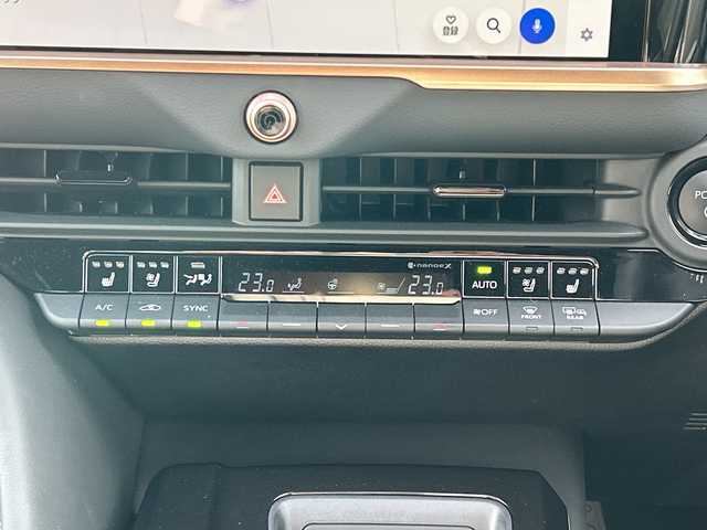 トヨタ クラウン スポーツ Z 佐賀県 2024(令6)年 0.7万km ブラック 4WD/ワンオーナー/パノラマルーフ/モデリスタエアロ(F/S/R)/黒レザーシート/純正12.3インチナビ/(フルセグ/Bluetooth/AppleCarPlay/AM/FM)/全方位カメラ/デジタルインナーミラー/ビルトインETC2.0/前後ドライブレコーダー/レーダークルーズコントロール/クリアランスソナー/プリクラッシュセーフティ/横滑り防止装置/レーンディパーチャーアラート/D/N席シートヒーター・エアーシート/D席メモリーシート/ステアリングヒーター/オートマチックハイビーム/パワーバックドア/純正21インチAW/純正フロアマット/スペアキー