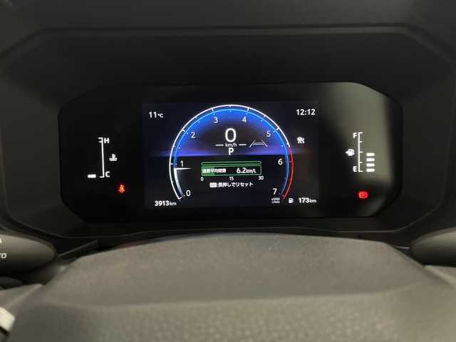 トヨタ ランドクルーザー ２５０ VX 宮崎県 2025(令7)年 0.4万km プラチナホワイトパールマイカ ワンオーナー/サンルーフ/Toyota Safety Sense/〇プリクラッシュセーフティ/〇レーンディパーチャーアラート/〇ブラインドスポットモニター/〇リアクロストラフィックアラート/〇プロアクティブドライビングアシスト/〇後側車両接近告知/〇リヤカメラディクション/〇安心降車アシスト/〇周辺車両接近時サポート/〇オートマチックハイビーム/〇レーダークルーズコントロール/〇クリアランスソナー/〇ロードサインアシスト/〇パーキングサポートブレーキ/〇発進遅れ告知/デジタルインナーミラー/純正12.3インチナビ/フルセグTV/パノラミックビューモニター/黒本革シート/シートヒーター/シートベンチレーション/ステアリングヒーター/パワーシート/パワーバックドア/ビルトインETC2.0/純正18インチAW/純正フロアマット/保証書/取扱説明書