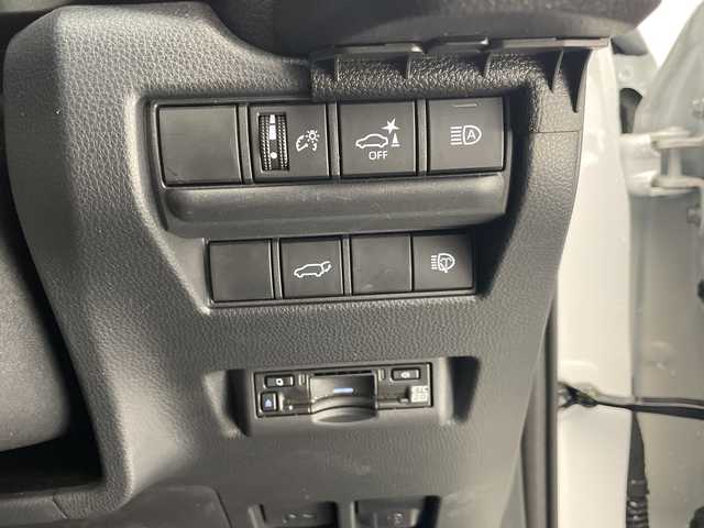 トヨタ ランドクルーザー ２５０ VX 宮崎県 2025(令7)年 0.4万km プラチナホワイトパールマイカ ワンオーナー/サンルーフ/Toyota Safety Sense/〇プリクラッシュセーフティ/〇レーンディパーチャーアラート/〇ブラインドスポットモニター/〇リアクロストラフィックアラート/〇プロアクティブドライビングアシスト/〇後側車両接近告知/〇リヤカメラディクション/〇安心降車アシスト/〇周辺車両接近時サポート/〇オートマチックハイビーム/〇レーダークルーズコントロール/〇クリアランスソナー/〇ロードサインアシスト/〇パーキングサポートブレーキ/〇発進遅れ告知/デジタルインナーミラー/純正12.3インチナビ/フルセグTV/パノラミックビューモニター/黒本革シート/シートヒーター/シートベンチレーション/ステアリングヒーター/パワーシート/パワーバックドア/ビルトインETC2.0/純正18インチAW/純正フロアマット/保証書/取扱説明書