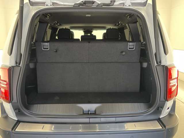 トヨタ ランドクルーザー ２５０ VX 宮崎県 2025(令7)年 0.4万km プラチナホワイトパールマイカ ワンオーナー/サンルーフ/Toyota Safety Sense/〇プリクラッシュセーフティ/〇レーンディパーチャーアラート/〇ブラインドスポットモニター/〇リアクロストラフィックアラート/〇プロアクティブドライビングアシスト/〇後側車両接近告知/〇リヤカメラディクション/〇安心降車アシスト/〇周辺車両接近時サポート/〇オートマチックハイビーム/〇レーダークルーズコントロール/〇クリアランスソナー/〇ロードサインアシスト/〇パーキングサポートブレーキ/〇発進遅れ告知/デジタルインナーミラー/純正12.3インチナビ/フルセグTV/パノラミックビューモニター/黒本革シート/シートヒーター/シートベンチレーション/ステアリングヒーター/パワーシート/パワーバックドア/ビルトインETC2.0/純正18インチAW/純正フロアマット/保証書/取扱説明書