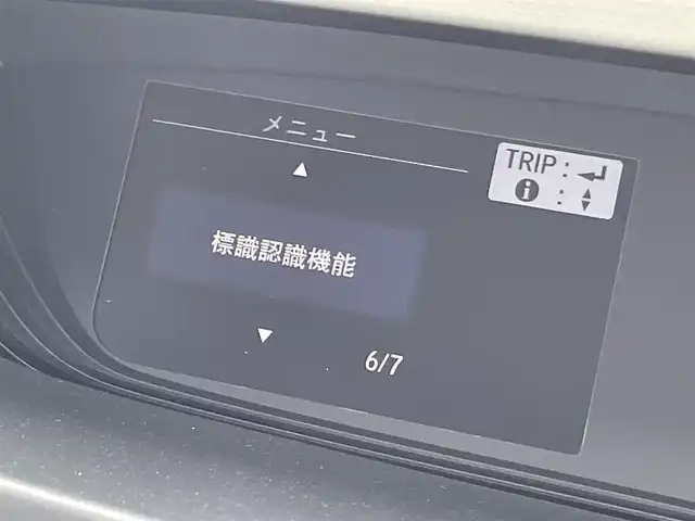 車両画像12