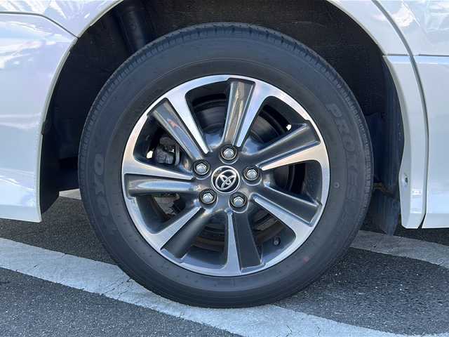 トヨタ ヴォクシー ZS 煌Ⅱ 岐阜県 2019(令1)年 3万km ホワイトパールクリスタルシャイン 純正ナビ/後席モニター/アイドリングストップ/ETC/Bluetooth/ドライブレコーダー/エアロ（モデリスタ）/コーナーセンサー/両側パワースライドドア/レーンキープアシスト/衝突軽減システム/LEDライト/オートライト/プッシュスタート/スマートキー/スペアキー/純正アルミホイール
