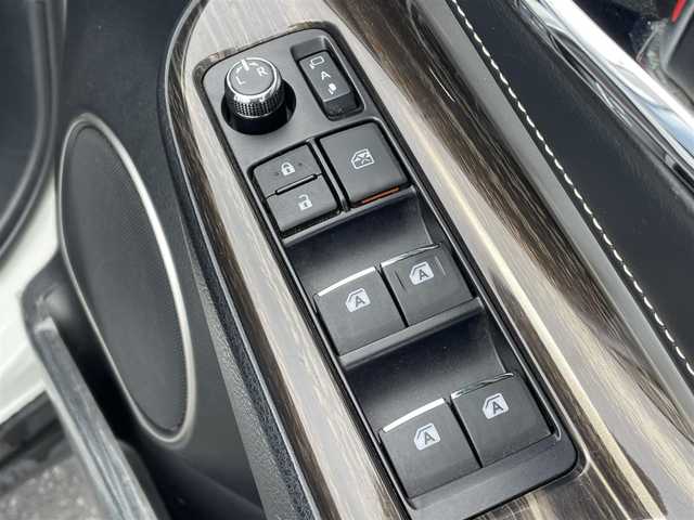 トヨタ ハリアー エレガンス 道東・釧路十勝 2014(平26)年 13万km ホワイトパールクリスタルシャイン 4WD/寒冷地仕様/純正ディーラーOPナビ/ (DISC/SD/BT)/ワンセグTV/バックカメラ/ビルトインETC/社外ドライブレコーダー/革巻きステアリング/ステアリングスイッチ/ハーフレザーシート/パワーシート/ (運転席)/プッシュスタート/スマートキー/スペアキー/社外エンジンスターター/社外17インチAW付サマータイヤ積込/社外17インチAW/純正LEDヘッドライト/オートライト/フォグランプ/ (フロント/リア)/ウインカーミラー/電動格納ミラー/純正ドアバイザー/純正フロアマット/横滑り防止装置/アイドリングストップ/取扱説明書/保証書