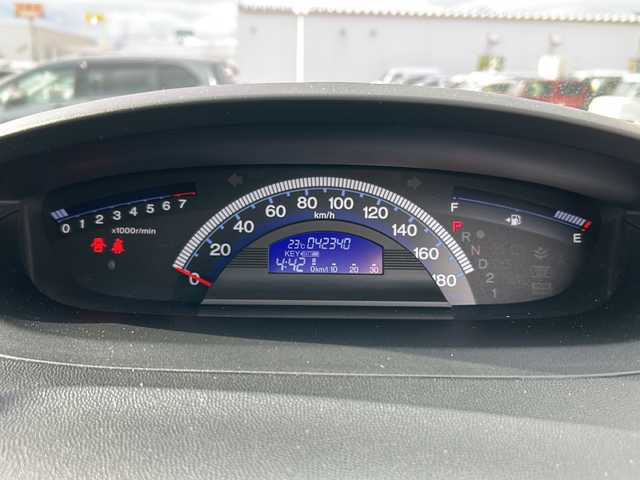 ホンダ フリード G ジャストセレクション 秋田県 2014(平26)年 4.3万km プレミアムスパークルブラックパール 登録時走行距離42340km/ワンオーナー/社外メモリーナビ/社外CD/DVD/SD/バックカメラ/左後ろパワースライドドア/ETC