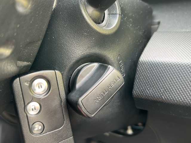 ホンダ フリード G ジャストセレクション 秋田県 2014(平26)年 4.3万km プレミアムスパークルブラックパール 登録時走行距離42340km/ワンオーナー/社外メモリーナビ/社外CD/DVD/SD/バックカメラ/左後ろパワースライドドア/ETC