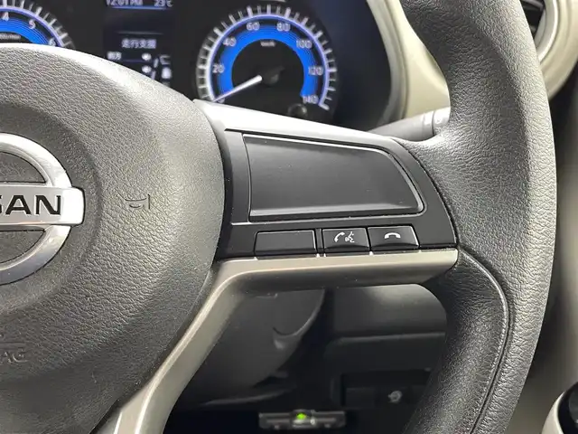 日産 デイズ X 熊本県 2019(令1)年 8.8万km アッシュブラウン/プレミアムオリーブメタリック 純正ナビMM319D-L（ＣＤ・ＤＶＤ・フルセグ・ＢＴ・ＳＤ・ｉｐｏｄ・ＡＵＸ）/全周囲カメラ　/ＥＴＣ　/エマージェンシーブレーキ/衝突軽減ブレーキ/車線逸脱警報機能/先行車発進お知らせ/標識認識機能/アイドリングストップ/純正フロアマット/純正１４インチAW/オートライト　/ＬＥＤヘッドライト/ライトリベライザー/スマートキー/プッシュスタート/スペアキー１本/保証書/取扱説明書