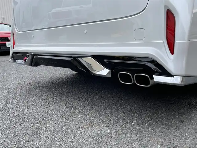 トヨタ アルファード Z 神奈川県 2024(令6)年 0.1万km プラチナホワイトパールマイカ ワンオーナー/モデリスタエアロ/マフラー/左右独立ムーンルーフ/ユニバーサルステップ/黒革シート/純正メモリーナビ・地デジTV/純正13.2インチ有機ELフリップダウンモニター/全方位カメラ/USB/BT/Miracast/HDMI再生/ワイヤレス充電/ビルトインETC2.0/前後ドライブレコーダー/トヨタセーフティセンス/両側パワースライドドア/純正18インチAW/LEDライト/LEDフォグ/パワーバックドア/コーナーセンサー/プッシュスタート/スマートキー×2/AC100V/ステアスイッチ/R7年ディーラー整備記録/保証書・ユーザーガイドあり