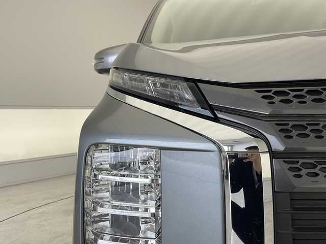 三菱 ｅＫクロス G プレミアム 愛知県 2024(令6)年 0.3万km チタニウムグレーメタリック マイパイロット/衝突軽減システム/純正ナビ/全方位カメラ/クルーズコントロール/シートヒーター/フルセグ/Bluetooth/バックカメラ/コーナーセンサー/純正アルミホイール/LEDヘッドライト/ステアリングヒーター/インテリジェントミラー/ダウンヒルアシストコントロール/オートマチックハイビーム/ステアリングスイッチ/スマートキー/プッシュスタート