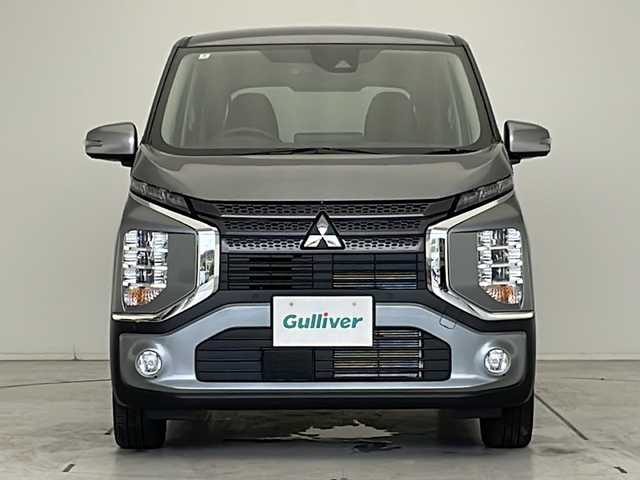 三菱 ｅＫクロス G プレミアム 愛知県 2024(令6)年 0.3万km チタニウムグレーメタリック マイパイロット/衝突軽減システム/純正ナビ/全方位カメラ/クルーズコントロール/シートヒーター/フルセグ/Bluetooth/バックカメラ/コーナーセンサー/純正アルミホイール/LEDヘッドライト/ステアリングヒーター/インテリジェントミラー/ダウンヒルアシストコントロール/オートマチックハイビーム/ステアリングスイッチ/スマートキー/プッシュスタート