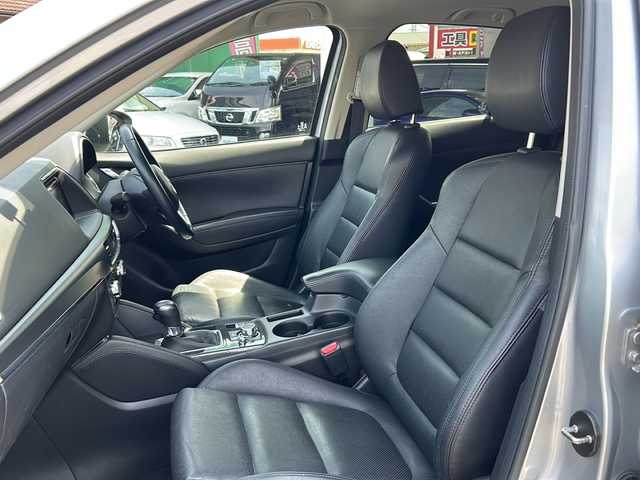 マツダ ＣＸ－５ XD Lパッケージ 埼玉県 2016(平28)年 4.8万km ソニックシルバーM ワンオーナー/本革シート/フロント両席パワーシート/シートポジションメモリー機能/フルセグテレビ/バックカメラ/クルーズコントロール/プッシュスタート/アイドリングストップ/キーレスエントリー/ETC/車間距離自動制御システム/アクセル踏み間違い防止装置/横滑り防止装置/トラクションコントロール/頸部衝撃緩和ヘッドレスト/EBD付きABS/アイドリングストップシステム/ISOFIX対応チャイルドシート固定バー/アルミホイール
