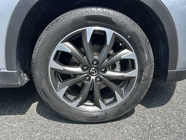 マツダ ＣＸ－５ XD Lパッケージ 埼玉県 2016(平28)年 4.8万km ソニックシルバーM ワンオーナー/本革シート/フロント両席パワーシート/シートポジションメモリー機能/フルセグテレビ/バックカメラ/クルーズコントロール/プッシュスタート/アイドリングストップ/キーレスエントリー/ETC/車間距離自動制御システム/アクセル踏み間違い防止装置/横滑り防止装置/トラクションコントロール/頸部衝撃緩和ヘッドレスト/EBD付きABS/アイドリングストップシステム/ISOFIX対応チャイルドシート固定バー/アルミホイール