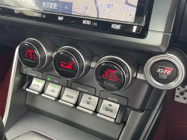 トヨタ ＧＲ８６ RZ 東京都 2022(令4)年 0.2万km クリスタルホワイトパール ワンオーナー/純正9インチSDナビ（NSZT-Y68T）/・Bluetoothオーディオ/USBオーディオ/・フルセグTV/AUX/DVD/バックカメラ/スポーツアルミペダル/クルーズコントロール/シートヒーター（前席）/ドライブレコーダー（前後）/・DC-DR652/取扱説明書/保証書/スペアキー1本/R5/R6年分ディーラー法定整備記録簿