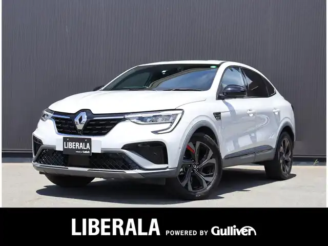 ルノー ルノー アルカナ RSライン E-テックハイブリッド 静岡県 2022(令4)年 2.8万km パール リアスポイラー　/３６０°ドラレコ　/ハーフレザー　/シートヒーター　/ステアヒーター　/ＡＣＣ　ＬＫＡ　ＢＳＭ　/AppleＣａｒｐｌａｙ　/トラフィックサポート　/自動駐車　/無線充電　/スマートキー　/ＥＴＣ　/前席パワーシート
