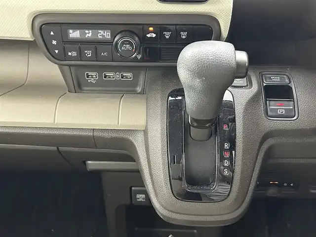ホンダ Ｎ ＷＧＮ L ホンダセンシング 熊本県 2019(令1)年 4.2万km プラチナホワイトパール 純正ナビVXU-195NBi（ＣＤ・ＤＶＤ・フルセグ・ＢＴ・ＳＤ・ＡｐｐｌＣａｒＰｌａｙ・ＵＳＢ）/バックカメラ　/社外前後ドライブレコーダー　/ビルトインＥＴＣ　/運転席シートヒーター　/クルーズコントロール　/衝突軽減ブレーキ/レーンキープアシスト/横滑り防止/クリアランスソナー/純正フロアマット/電動格納ミラー/オートライト/LEDヘッドライト/スマートキー/プッシュスタート/スペアキー1本/保証書/取扱説明書