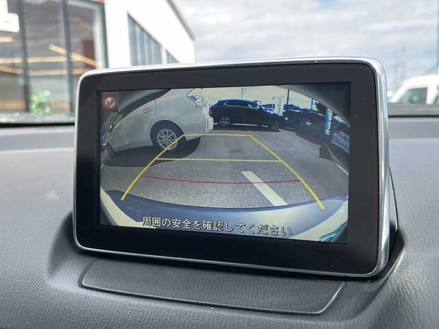 マツダ ＣＸ－３ XD ツーリング 大阪府 2015(平27)年 7.2万km クリスタルホワイトパールマイカ 衝突軽減システム　純正ＳＤナビ　フルセグＴＶ　ＢＴ　CD　DVD　バックカメラ　ハーフレザーシート　ヘッドアップディスプレイ　クルーズコントロール　ＬＥＤヘッドライト　パドルシフト　社外アルミホイール　ＢＳＭ　ETC　3点エアバッグ　オートライト　取扱説明書　保証書　スペアキー　