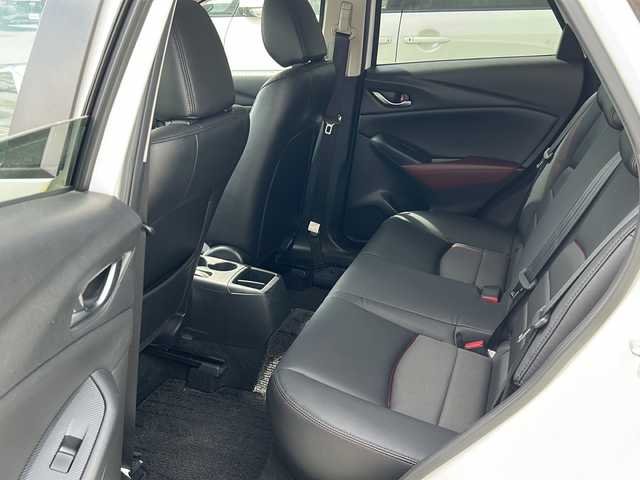 マツダ ＣＸ－３ XD ツーリング 大阪府 2015(平27)年 7.2万km クリスタルホワイトパールマイカ 衝突軽減システム　純正ＳＤナビ　フルセグＴＶ　ＢＴ　CD　DVD　バックカメラ　ハーフレザーシート　ヘッドアップディスプレイ　クルーズコントロール　ＬＥＤヘッドライト　パドルシフト　社外アルミホイール　ＢＳＭ　ETC　3点エアバッグ　オートライト　取扱説明書　保証書　スペアキー　