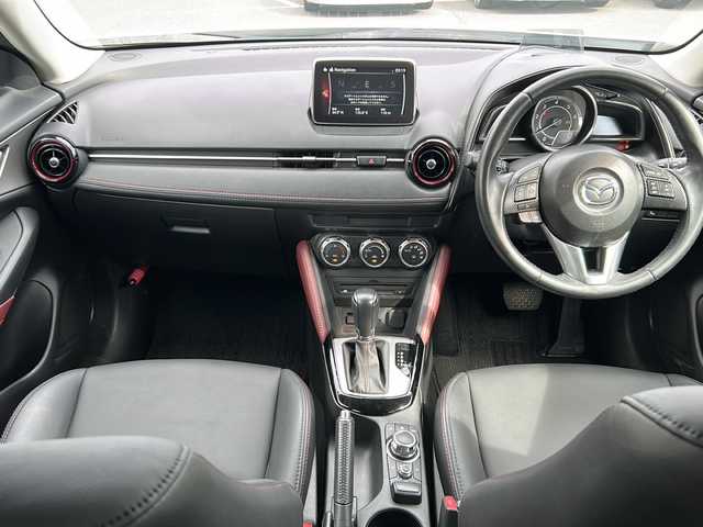 マツダ ＣＸ－３ XD ツーリング 大阪府 2015(平27)年 7.2万km クリスタルホワイトパールマイカ 衝突軽減システム　純正ＳＤナビ　フルセグＴＶ　ＢＴ　CD　DVD　バックカメラ　ハーフレザーシート　ヘッドアップディスプレイ　クルーズコントロール　ＬＥＤヘッドライト　パドルシフト　社外アルミホイール　ＢＳＭ　ETC　3点エアバッグ　オートライト　取扱説明書　保証書　スペアキー　