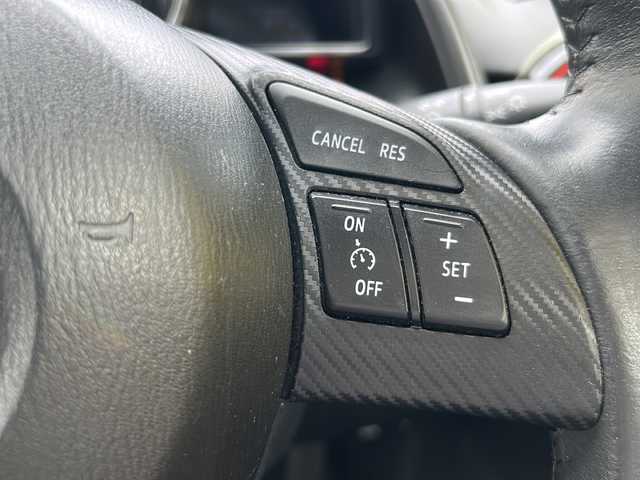 マツダ ＣＸ－３ XD ツーリング 大阪府 2015(平27)年 7.2万km クリスタルホワイトパールマイカ 衝突軽減システム　純正ＳＤナビ　フルセグＴＶ　ＢＴ　CD　DVD　バックカメラ　ハーフレザーシート　ヘッドアップディスプレイ　クルーズコントロール　ＬＥＤヘッドライト　パドルシフト　社外アルミホイール　ＢＳＭ　ETC　3点エアバッグ　オートライト　取扱説明書　保証書　スペアキー　